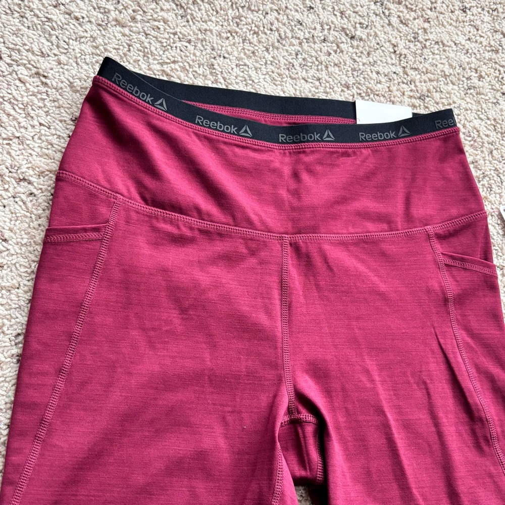 NWT Reebok Women's Burgundy Bike Shorts with side pockets M - Picture 2 of 5